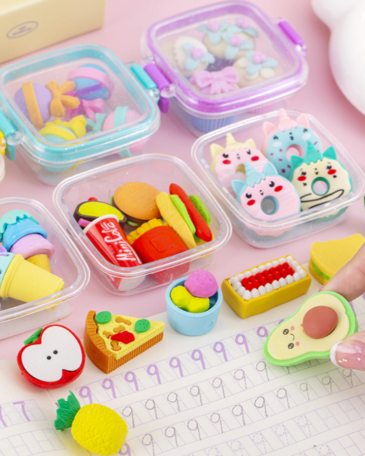 Mini tupper con gomas de borrar
